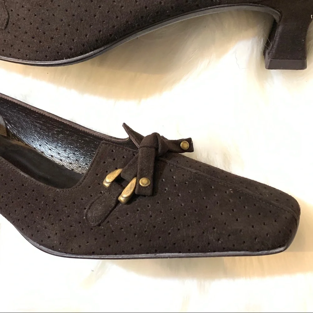 Stuart Weitzman Dark Brown Suede Kitten Heel shoes